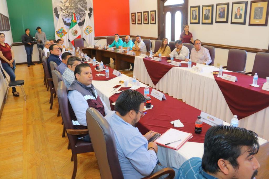 Sesiona Mesa delAgua en&nbsp;Victoria