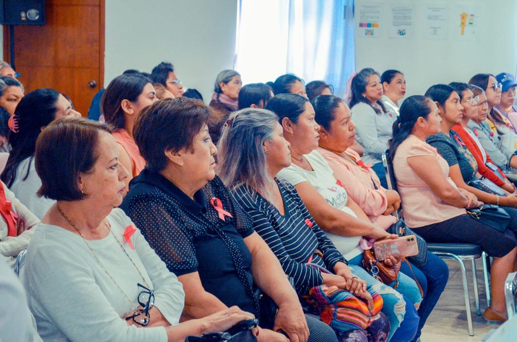 Participa Lucy de Gattás en jornadacontra el Cáncer de&nbsp;Mama.