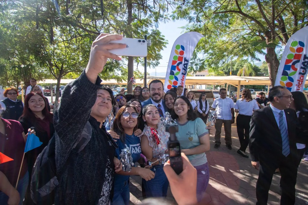 Celebra la UAMCEH UAT 52 años de formar profesionales de&nbsp;excelencia.
