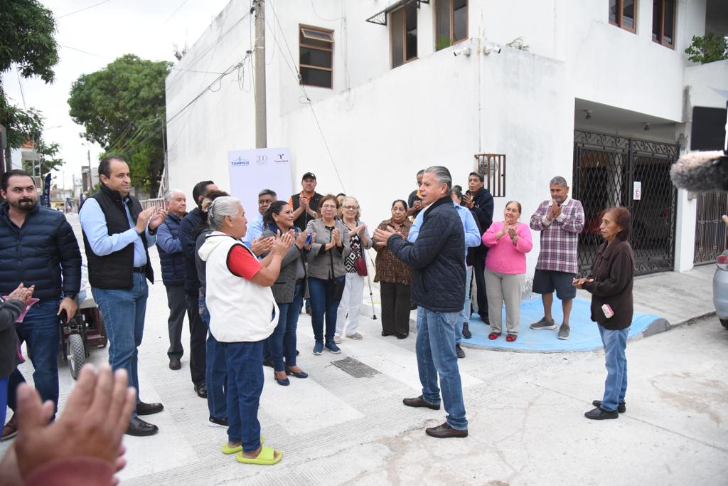 Imparable la Continuidad en Tampico, Entrega Chucho Nader Nueva Obra de Pavimentación.