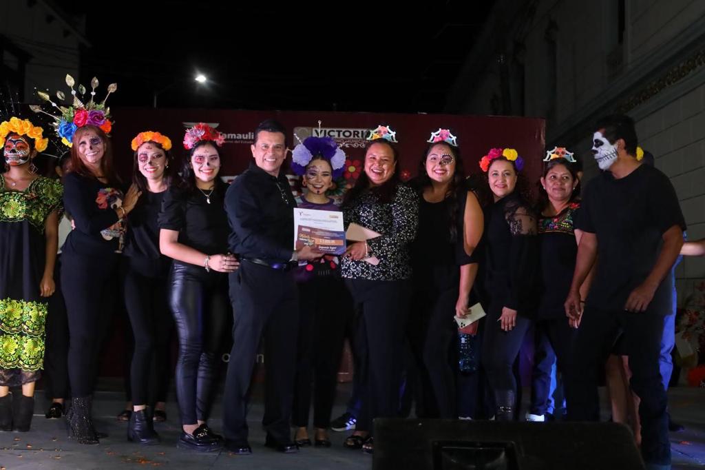 Disfrutan familias festival de Día de Muertos en 17 Te Quiero&nbsp;Más.