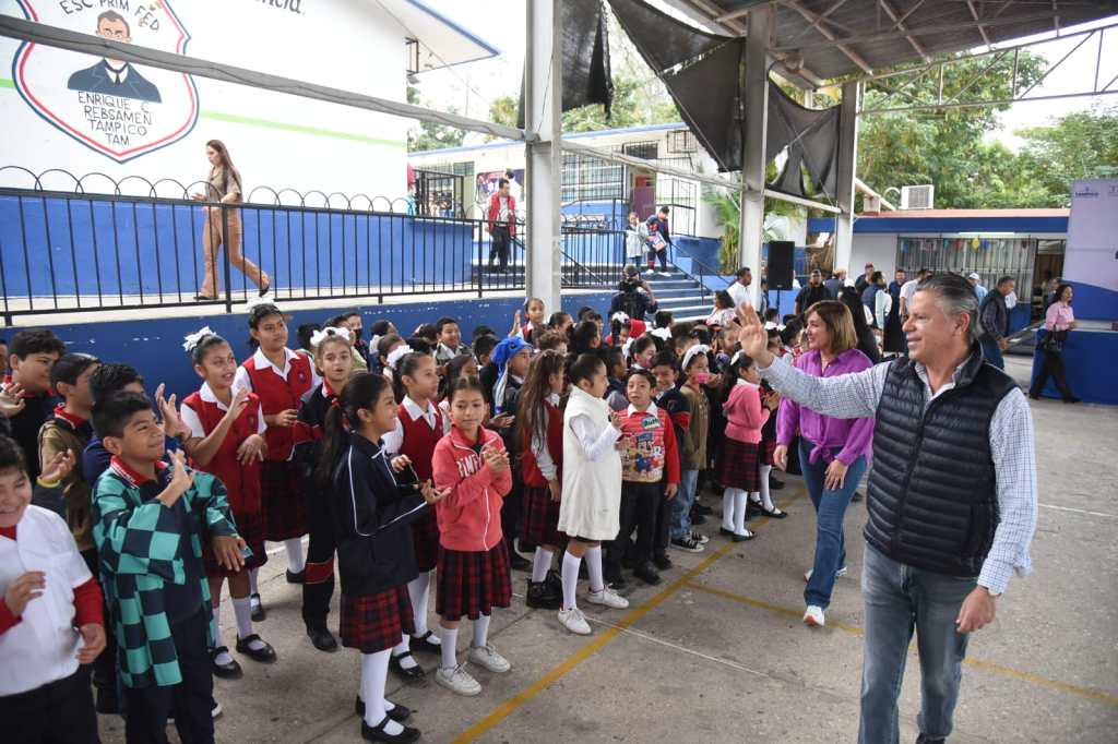 Reitera Chucho Nader Compromiso con el Sector&nbsp;Educativo