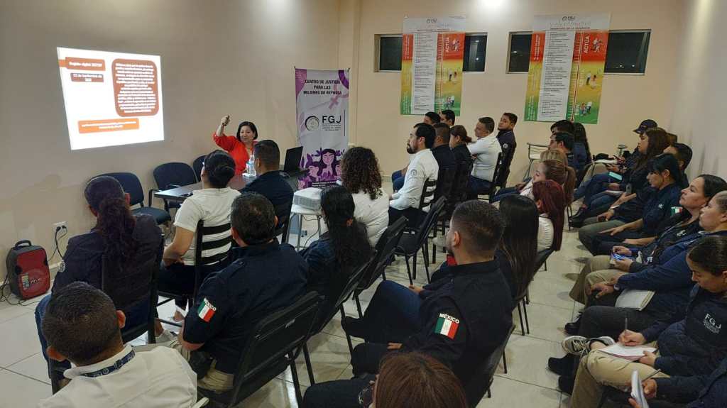 Capacitan a personal de FGJT y la&nbsp;FENNAM.