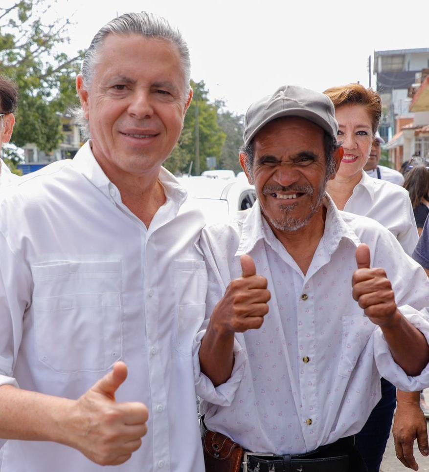 *Mejores Refinerías y Certeza Laboral a Petroleros, Propone Chucho&nbsp;Nader*
