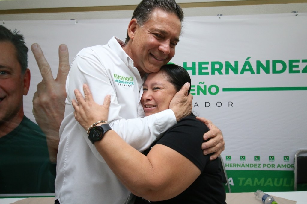 Firma Geño «contrato colectivo» con sector obrero para ser&nbsp;Senador