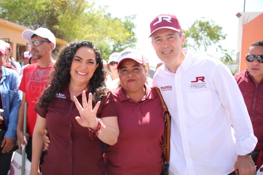 *Reciben Olga Sosa y JR,&nbsp; respaldo de comerciantes en mercado rodante de Soto la&nbsp;Marina.*