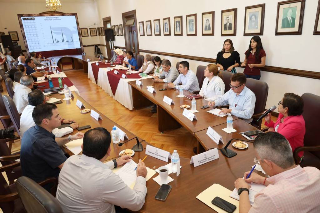 Municipio y sector saludponen cerco al&nbsp;dengue.