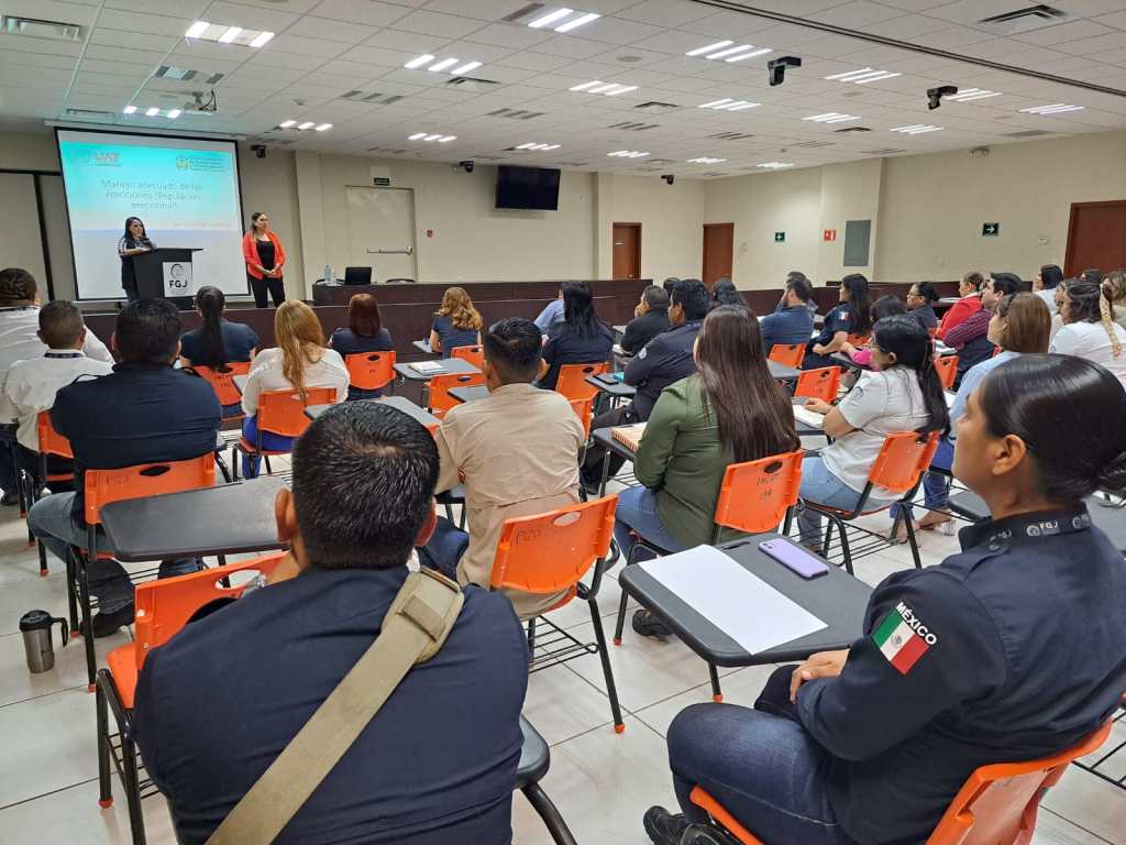 Capacitación a personal de la institución por parte de la UAT y la&nbsp;FGJT.