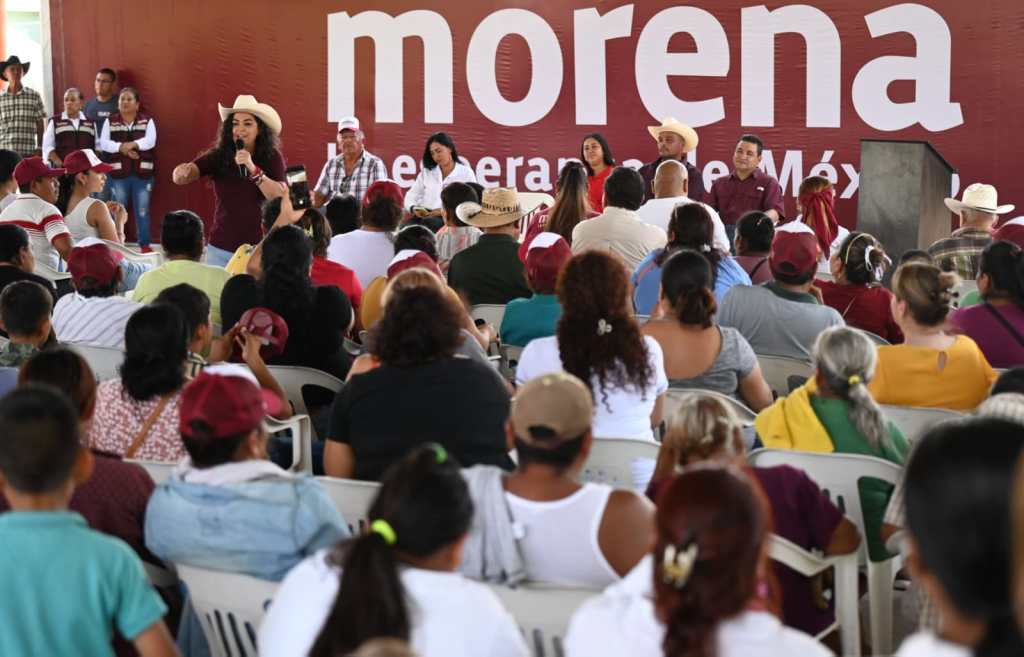 Olga Sosa lleva mensaje de esperanza a Antiguo Morelos y apoya a Cecilia Araujo a la presidencia&nbsp;municipal.