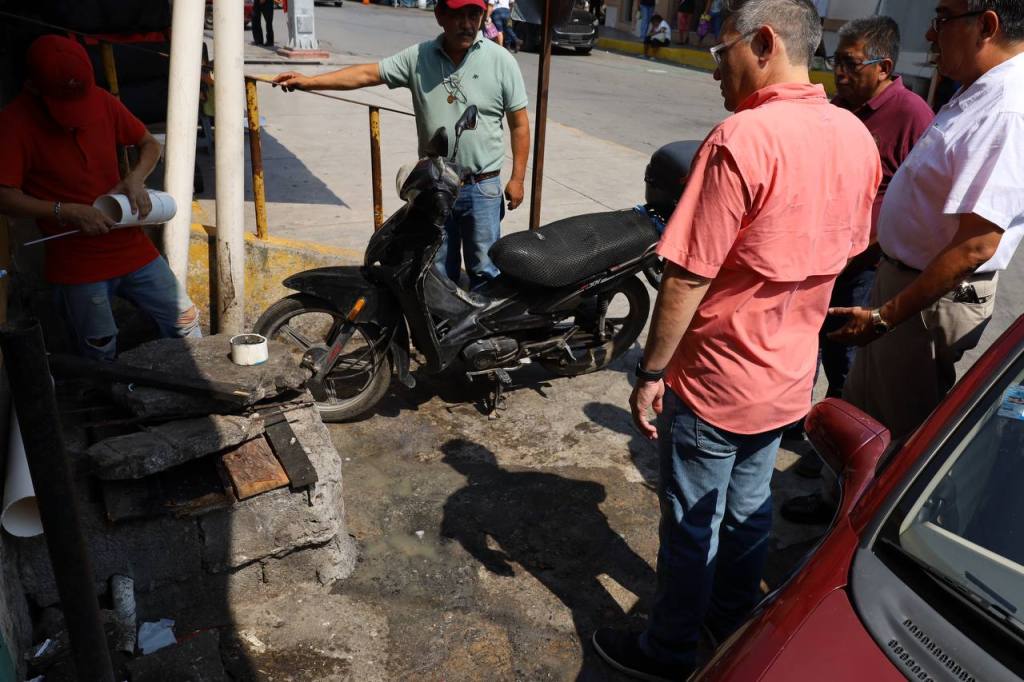 Dialoga presidente enfunciones con locatariosdel Mercado&nbsp;Argüelles.
