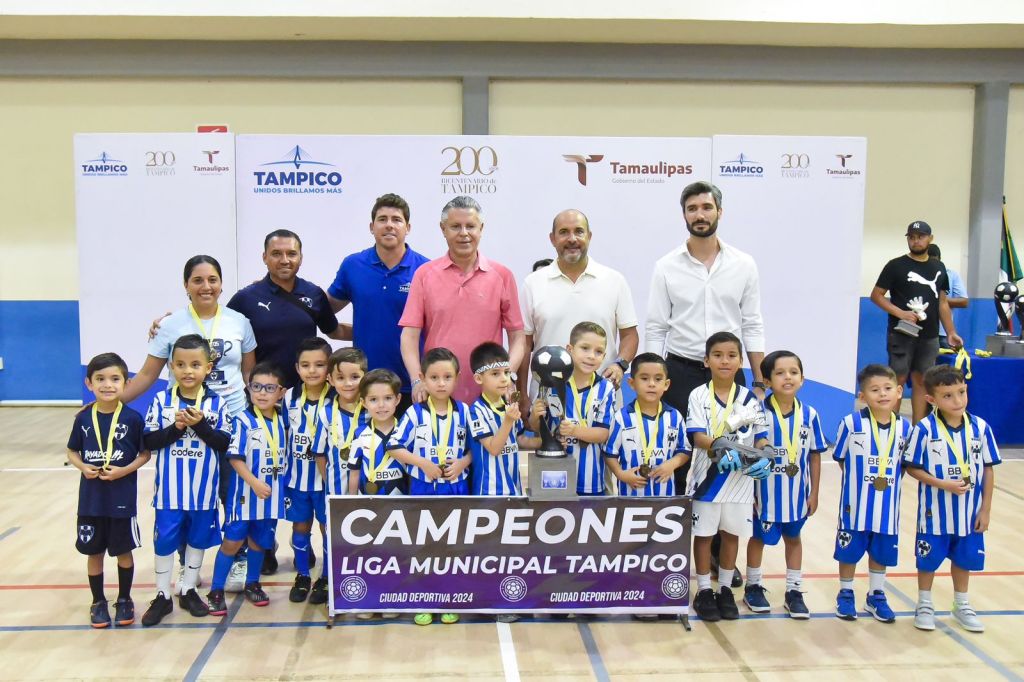 Cumple Chucho Nader con los Deportistas de&nbsp;Tampico
