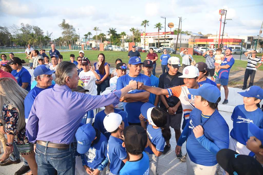 Inaugura Chucho Nader Amplio y Moderno Estacionamiento en Acceso Sur de la Ciudad&nbsp;Deportiva