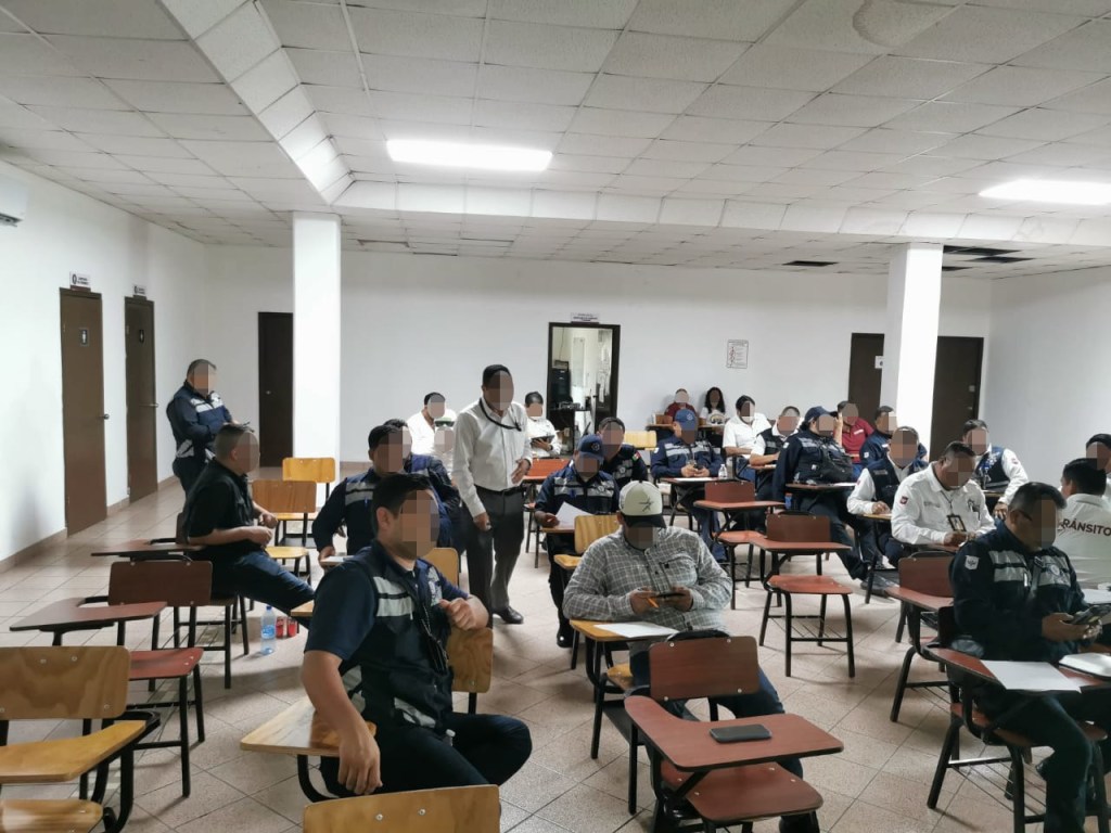 Capacitación brindada a personal del municipio de Reynosa em materia de Especialización en Investigación Forense en los Hechos de Tránsito Terrestre” a personal de Tránsito del Municipio de&nbsp;Reynosa.