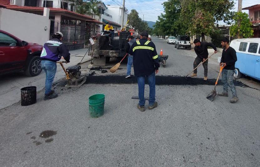 Rehabilita Municipio 510metros más de asfalto&nbsp;dañado.