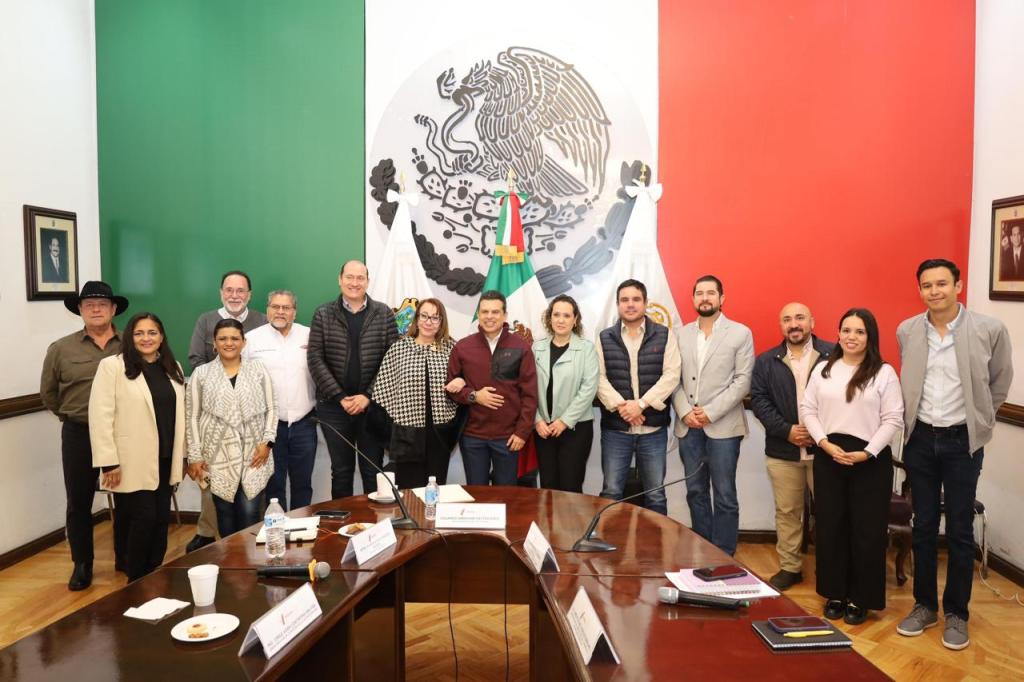 Fortalecen sector empresarialy Municipio plan estratégicode desarrollo&nbsp;económico.