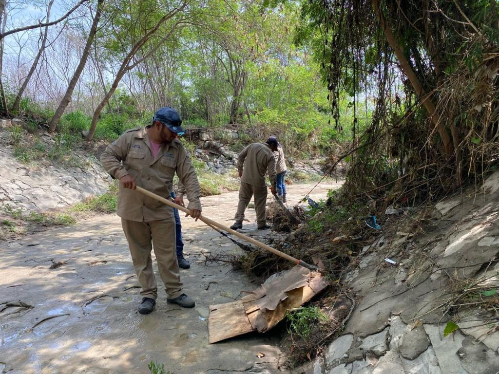 COMAPA Victoria refuerza limpieza de drenes y rejillas pluviales para prevenir taponamientos durante&nbsp;lluvias